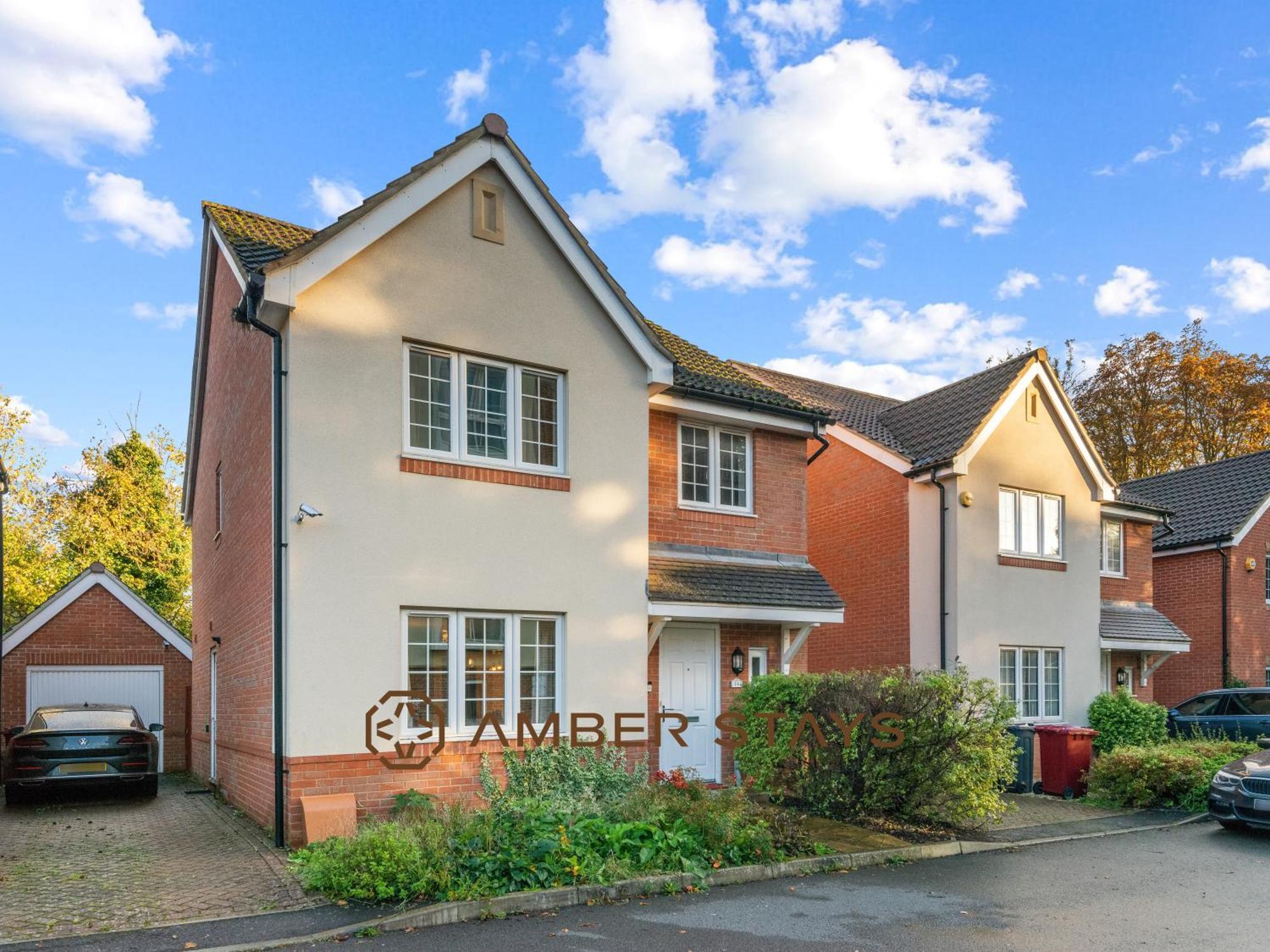Spacious 5 Bed House In Reading By Amber Stays, Perfect For Business & Contractors, Sleeps 12! Extérieur photo