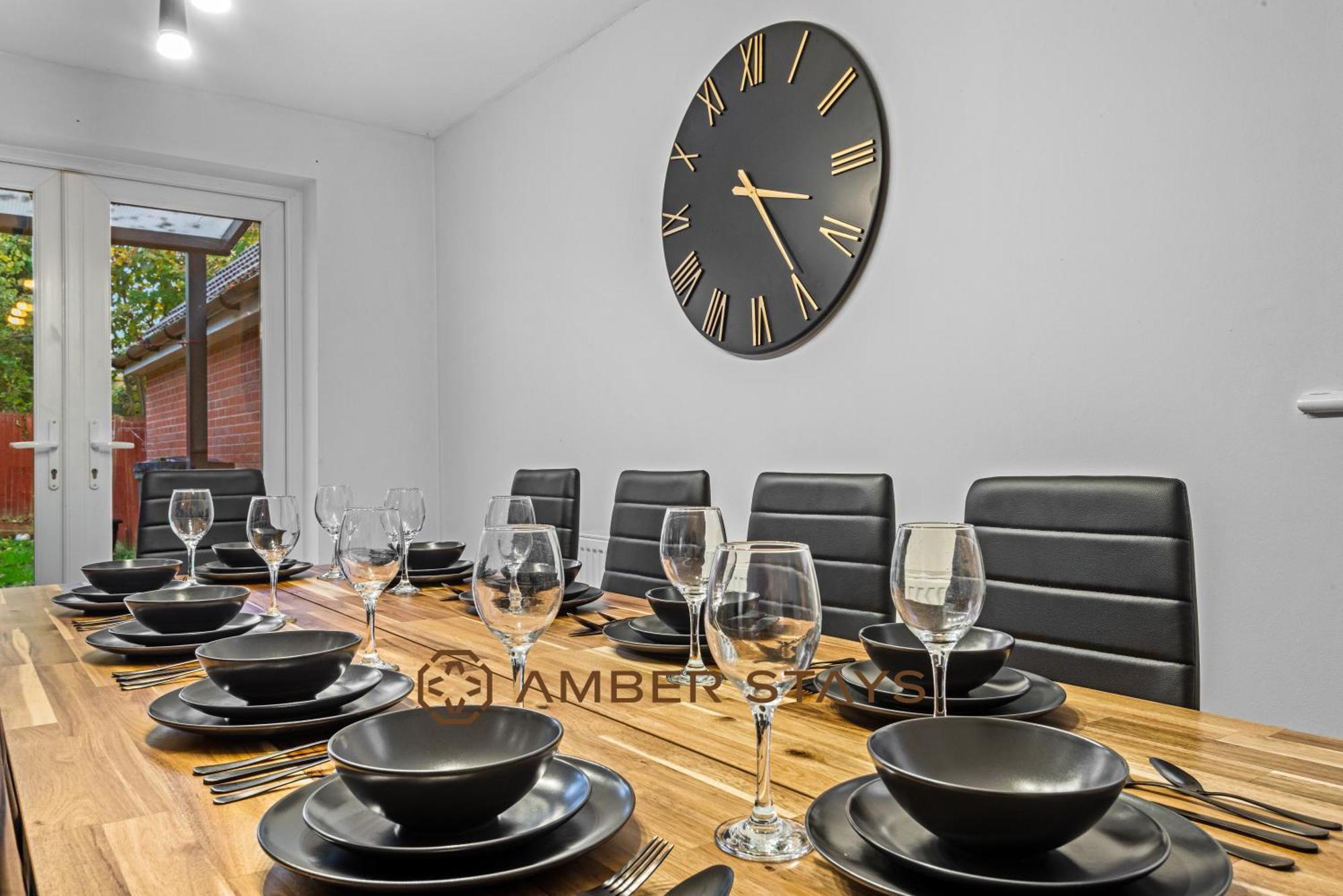 Spacious 5 Bed House In Reading By Amber Stays, Perfect For Business & Contractors, Sleeps 12! Extérieur photo