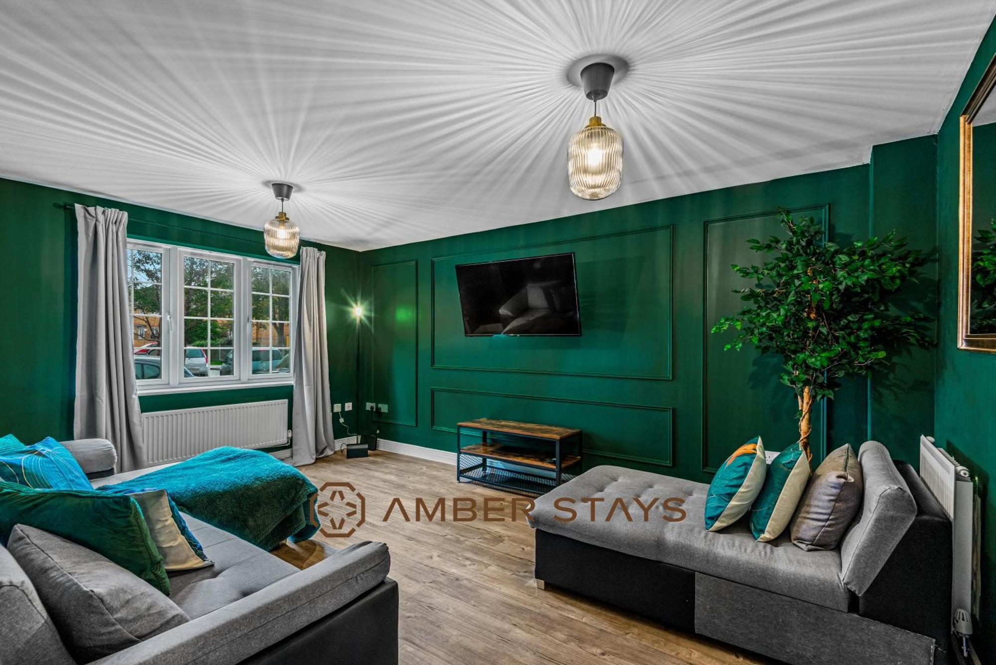 Spacious 5 Bed House In Reading By Amber Stays, Perfect For Business & Contractors, Sleeps 12! Extérieur photo